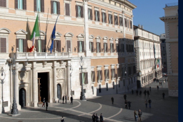 Disforia di genere. Terragni: “Finalmente anche in Italia si frena sui bloccanti della pubertà”